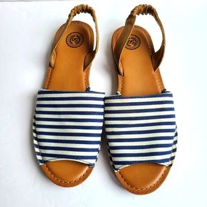 S.O 9.5 Cream Blue Striped tan back heel strap slip on sandal summer nautical